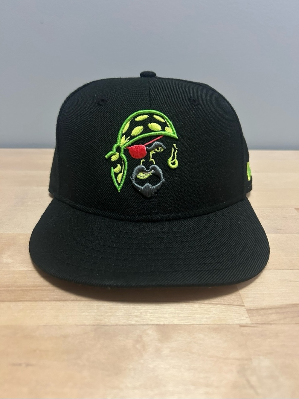 Pittsburgh Pirates Neon New Era Retro Snapback